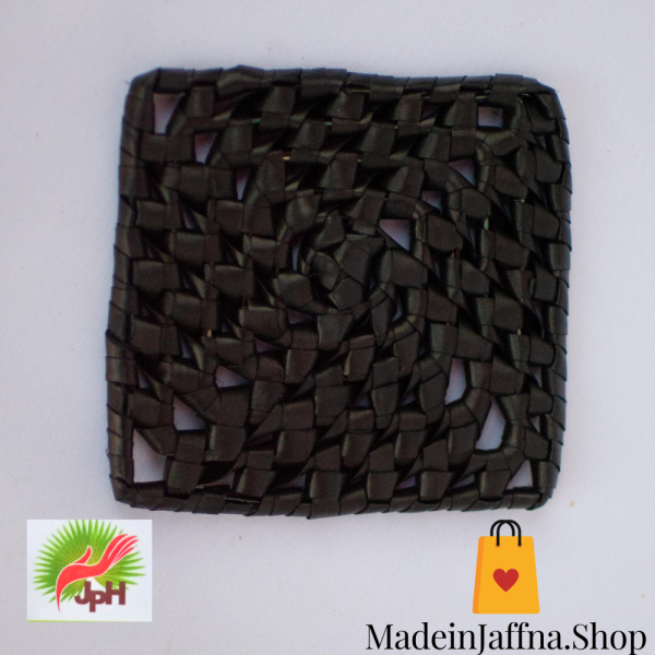 madeinjaffna.shop-Natural-Palmyrah-Cup-Holder-Jaffna-Palmyrah-Handicrafts-2.png